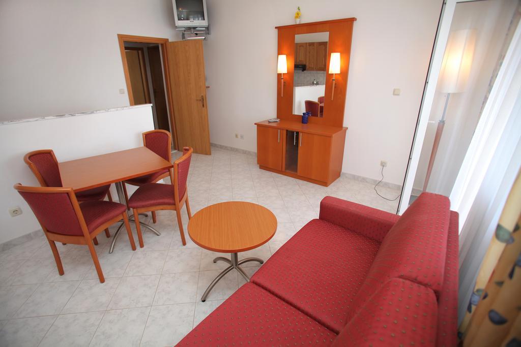 Apartments Mjm トロギール 部屋 写真